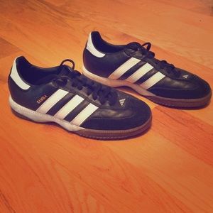 Male 6.5 Adidas Samba Soccer Indoor Soccer Shoe